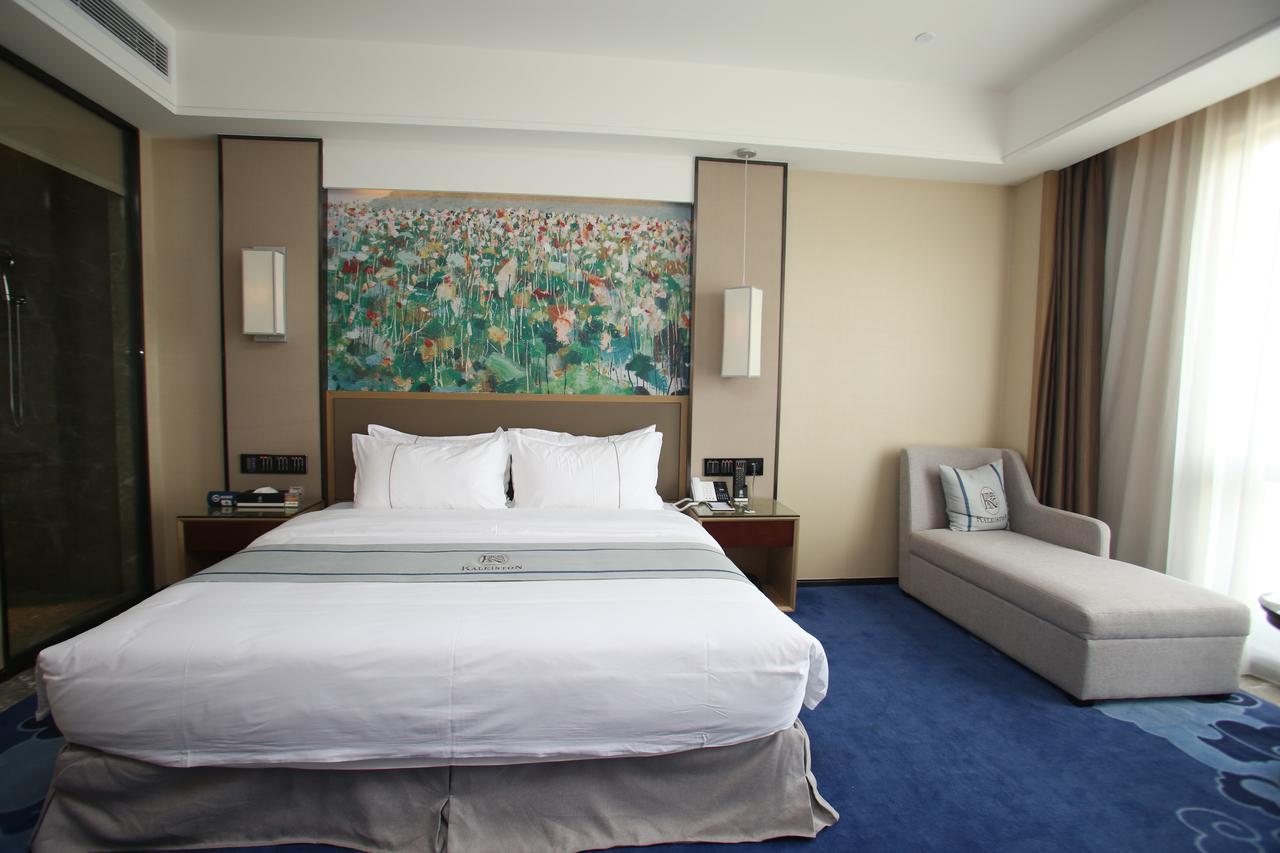Shenzhen Kaileiston Hotel Екстериор снимка