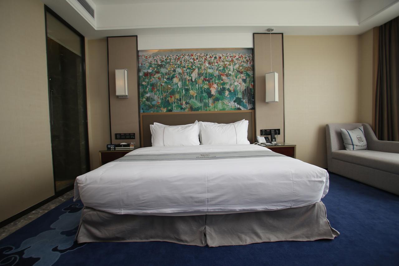 Shenzhen Kaileiston Hotel Екстериор снимка